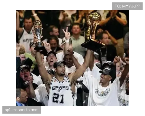 追梦格林抨击联盟摆烂现象，直言一些球队输球行为-令人作呕-